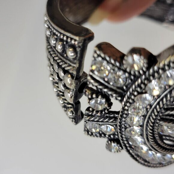 Crystal Cuff Bracelet - Picture 9 of 12